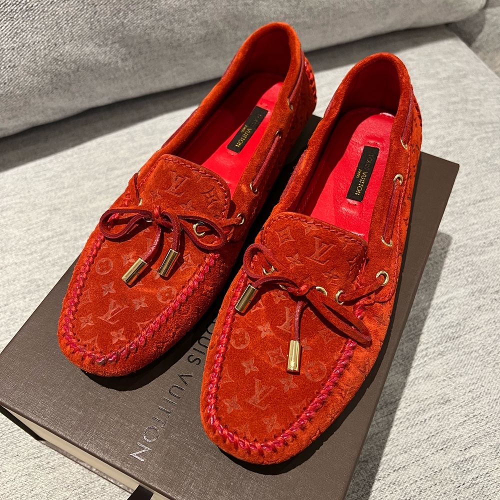 Louis Vuitton Gloria Suede Loafer
